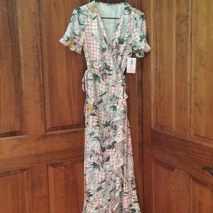 Gorgeous floral wrap dress